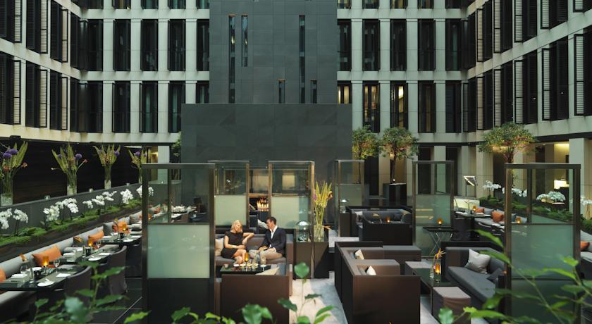 Grosvenor House Suites By Jumeirah Living London Compare Deals