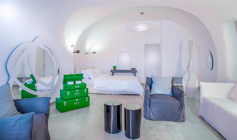 Santorini Secret Suites & Spa