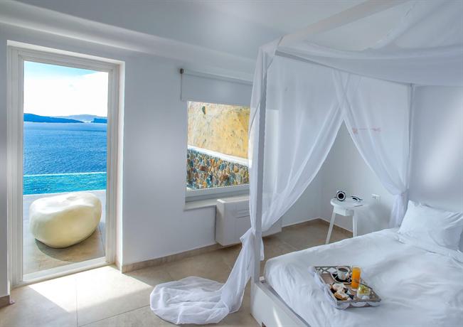 Santorini Secret Suites & Spa