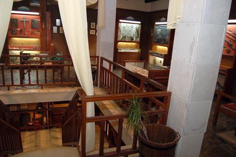 Arolithos Traditional Village Hotel