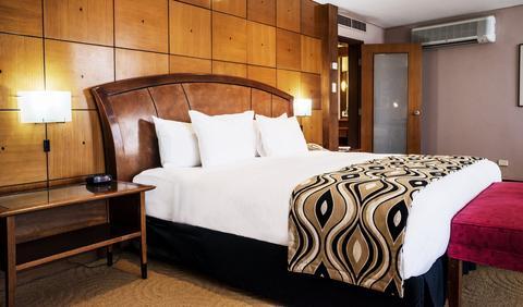 Crown Hotel Port Moresby