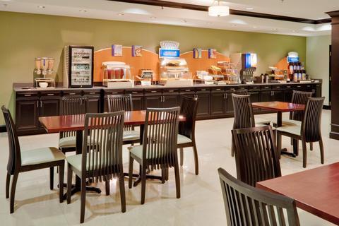 Holiday Inn Express Hotel & Suites Warminster-Horsham
