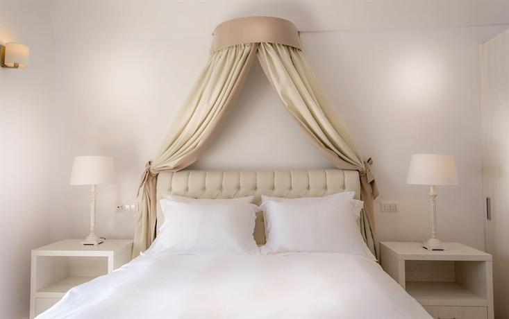 Santorini Secret Suites & Spa