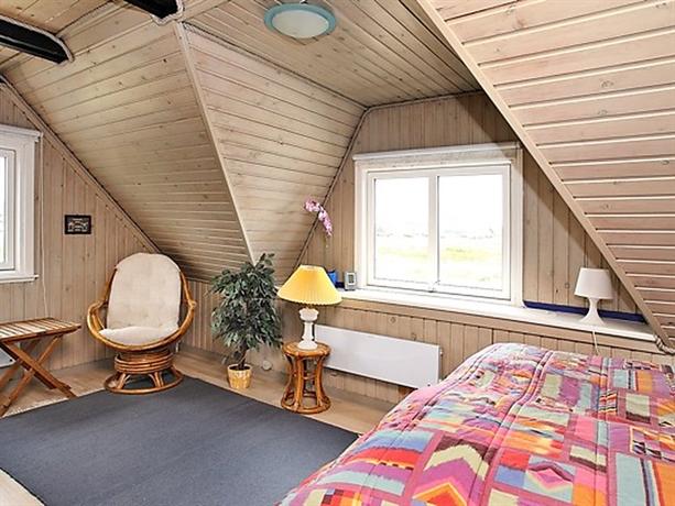 Three-Bedroom Holiday home in Blokhus 2