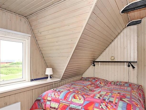 Three-Bedroom Holiday home in Blokhus 2