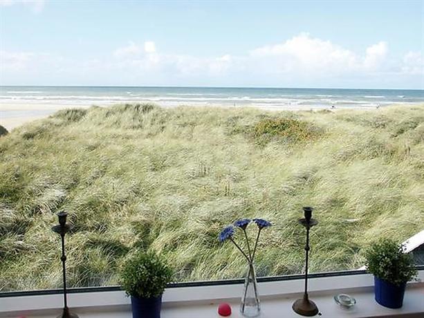 Three-Bedroom Holiday home in Blokhus 2