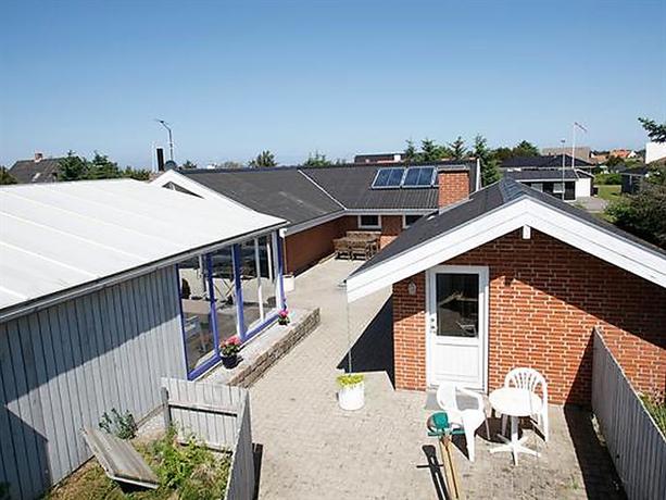 Three-Bedroom Holiday home in Blokhus 17