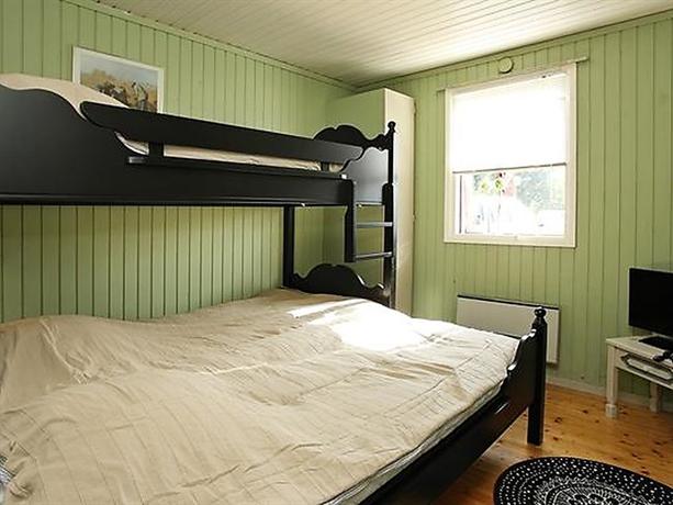 Three-Bedroom Holiday home in Blokhus 16