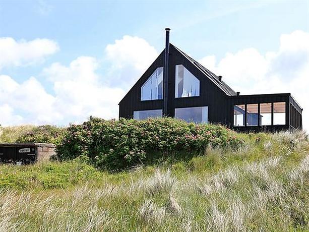 Three-Bedroom Holiday home in Vejers Strand 6