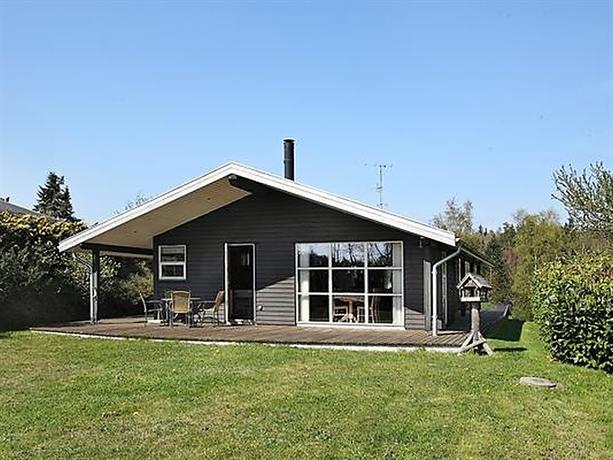 Two-Bedroom Holiday home in Ebeltoft 13