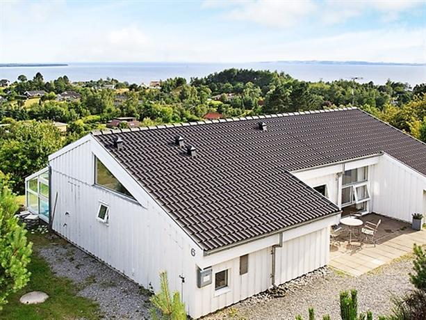 Four-Bedroom Holiday home in Ebeltoft 9
