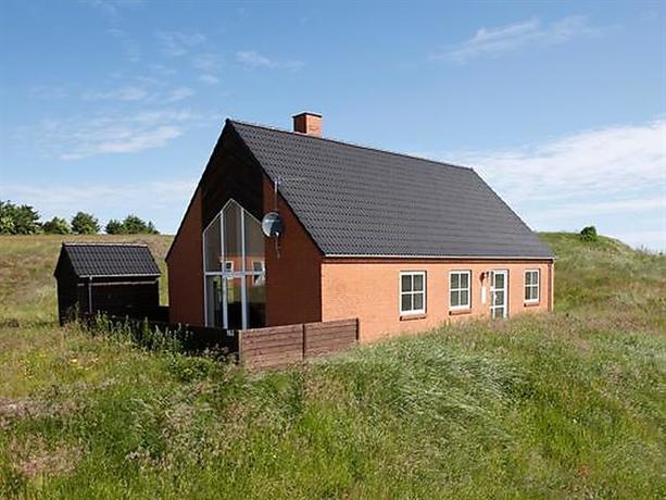 Four-Bedroom Holiday home in Hanstholm 3 Thisted Airport Denmark thumbnail