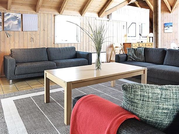 Four-Bedroom Holiday home in Hvide Sande 1