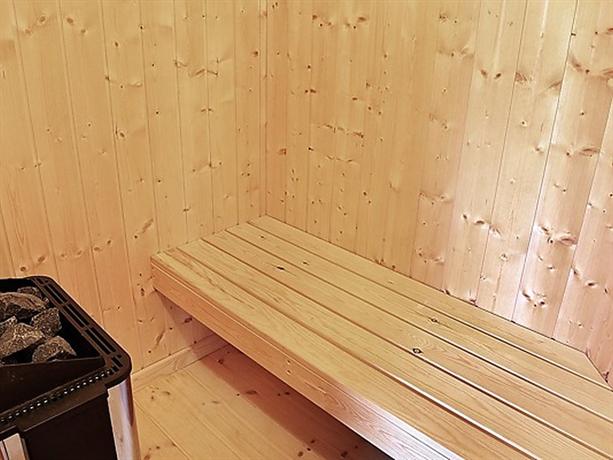 Three-Bedroom Holiday home in Ulfborg 10