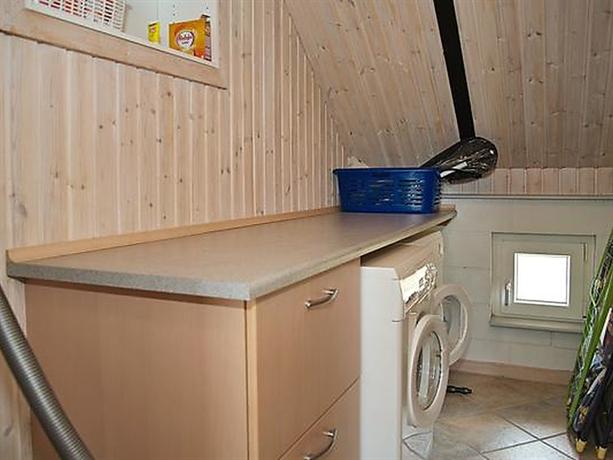 Three-Bedroom Holiday home in Ringkobing 4