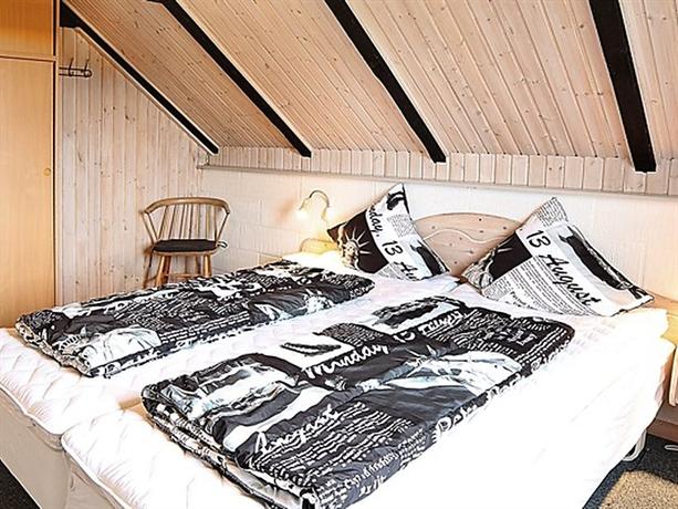 Three-Bedroom Holiday home in Ringkobing 4