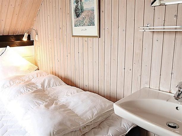 Three-Bedroom Holiday home in Ringkobing 4