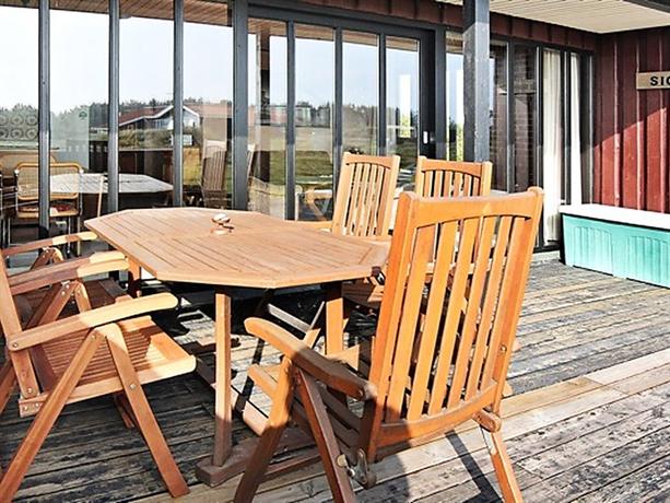 Two-Bedroom Holiday home in Ringkobing 29