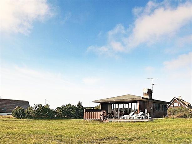 Two-Bedroom Holiday home in Ringkobing 29