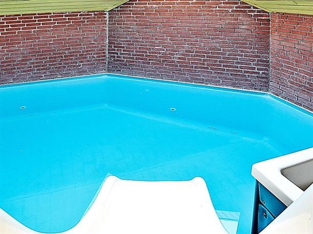 Five-Bedroom Holiday home in Ringkobing 1