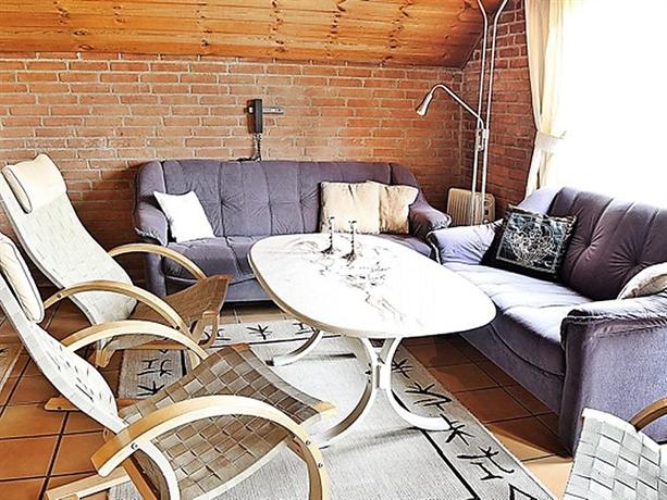 Five-Bedroom Holiday home in Ringkobing 1