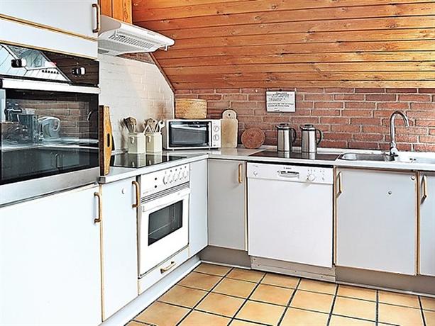 Five-Bedroom Holiday home in Ringkobing 1