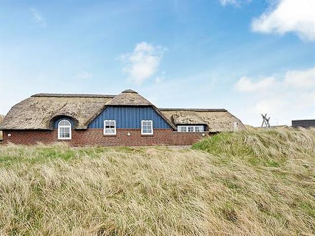 Four-Bedroom Holiday home in Ringkobing 11 West Stadil Fjord Denmark thumbnail