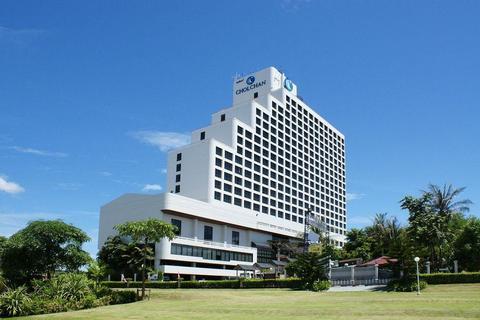 Cholchan Pattaya Beach Resort