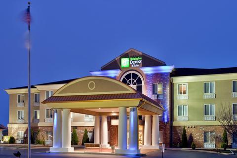 Holiday Inn Express Hotel & Suites Farmington