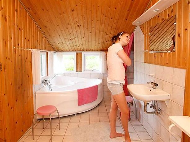 Four-Bedroom Holiday home in Blokhus 4