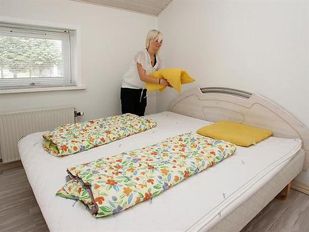 Three-Bedroom Holiday home in Blokhus 17