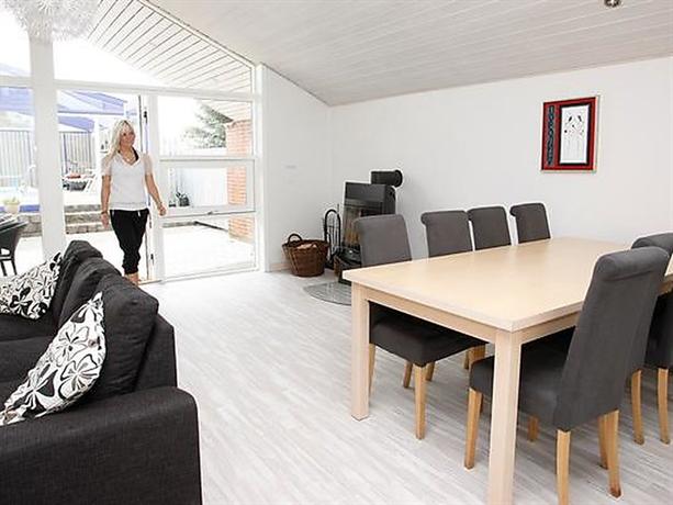Three-Bedroom Holiday home in Blokhus 17