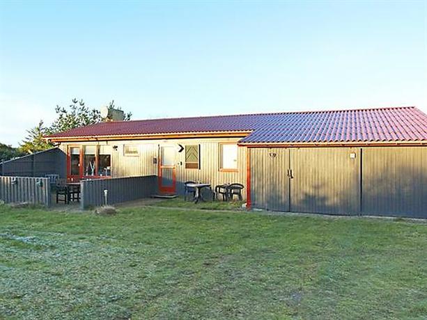 Three-Bedroom Holiday home in Blokhus 16