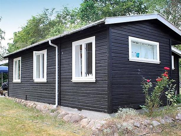 Three-Bedroom Holiday home in Hornbaek 2 Esrum Kanal Denmark thumbnail