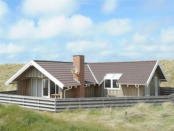 Three-Bedroom Holiday home in Ringkobing 16 West Stadil Fjord Denmark thumbnail
