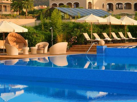 The St Regis Mardavall Mallorca Resort