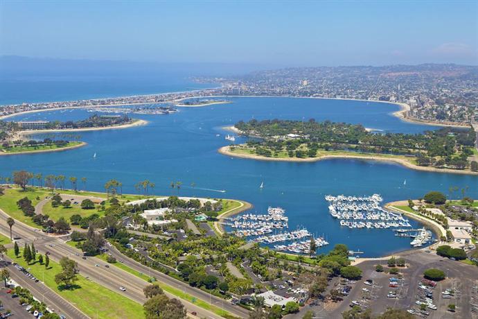 the dana on mission bay