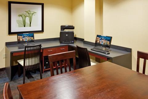 Holiday Inn Express Hotel & Suites Warminster-Horsham