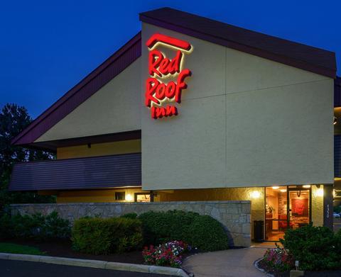 Red Roof Inn Utica