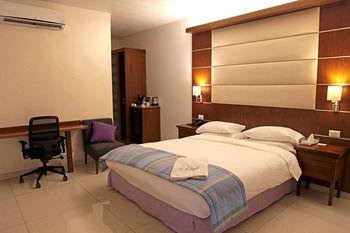 The Hub Hotel Freetown - dream vacation