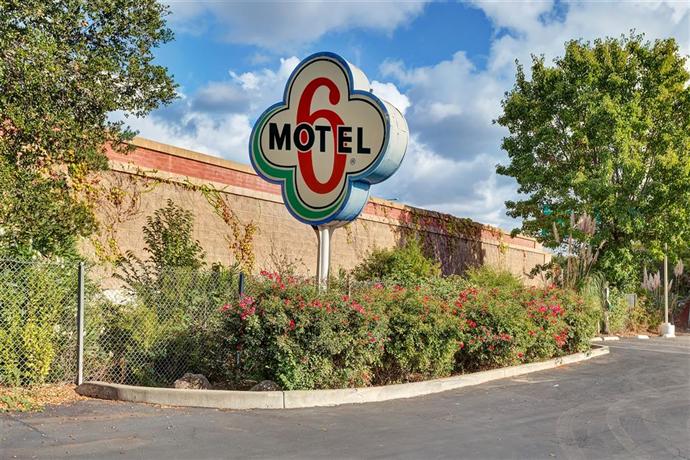 Motel 6 Santa Rosa South California