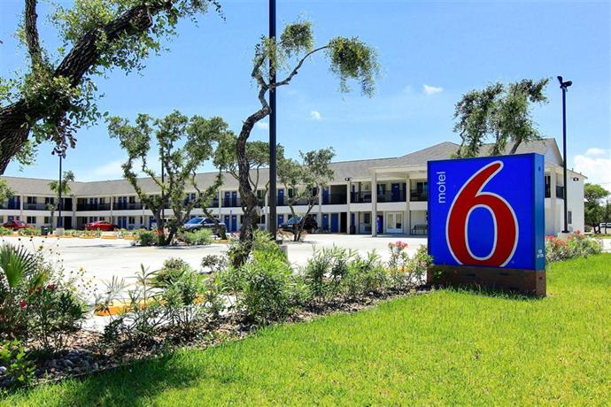 Motel 6 Rockport