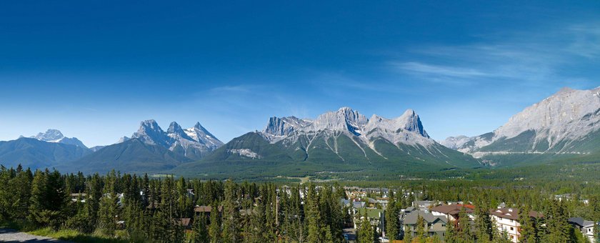 Coast Canmore Hotel & Conference Centre