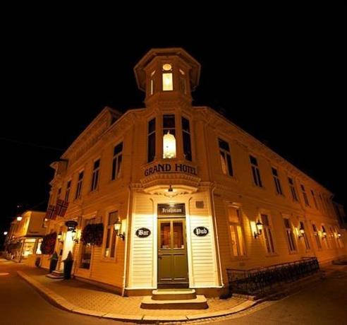 Grand Hotell
