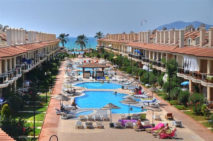 Sunset Beach Club Villas
