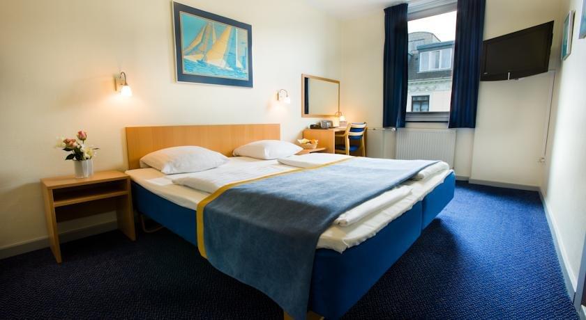 Hotel Maritime
