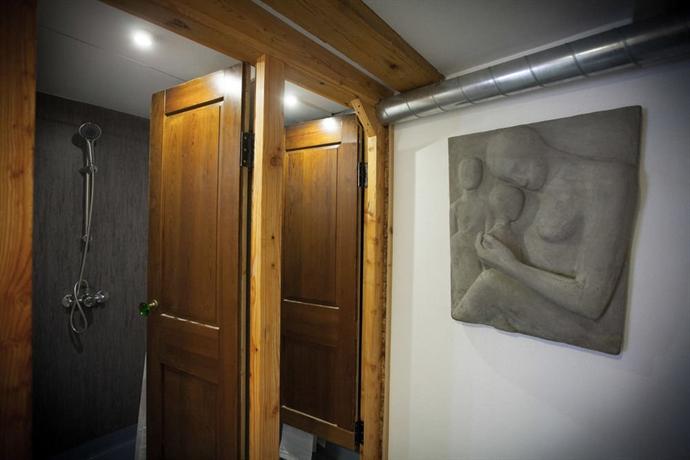 Bedwood Hostel
