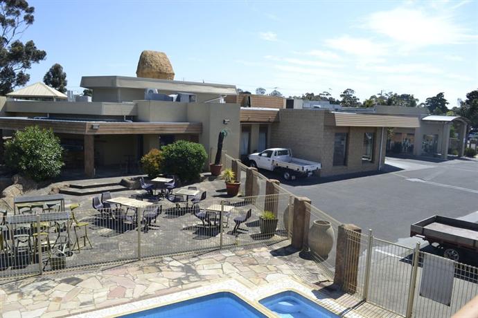 Sphinx Hotel Motel Hamlyn Heights Australia thumbnail