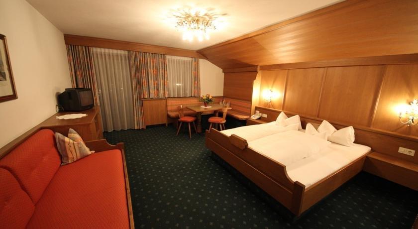 Hotel Almhof Neustift im Stubaital