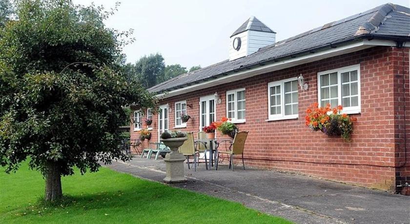 Little Rushbrook Cottages